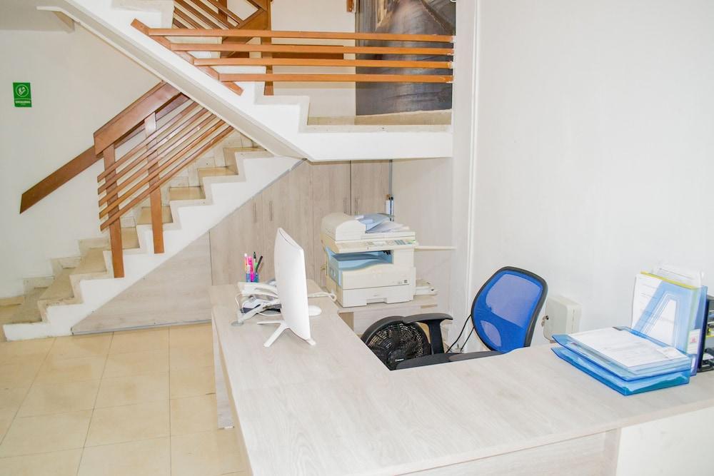 Hostal Ocean View Картахена Экстерьер фото