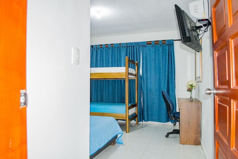 Hostal Ocean View Картахена Экстерьер фото