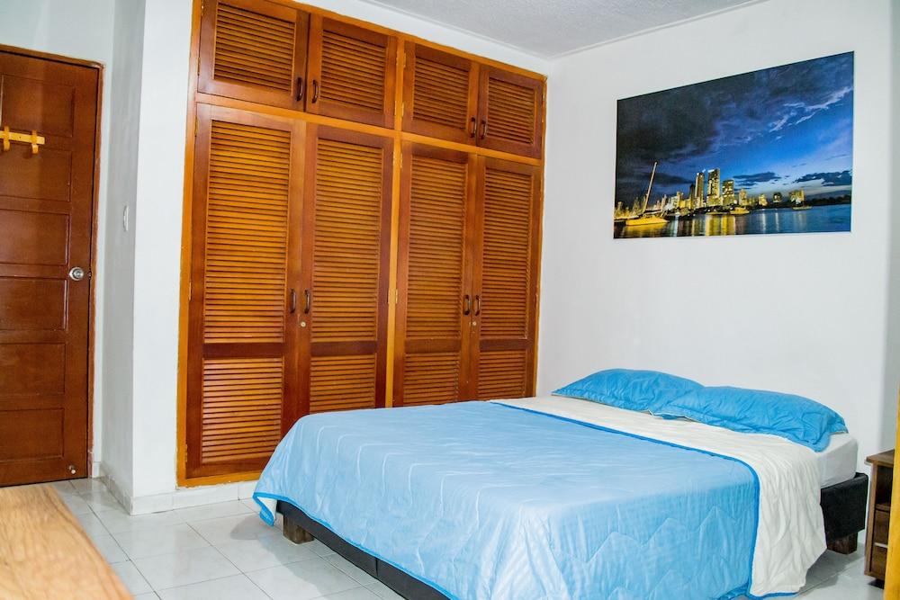 Hostal Ocean View Картахена Экстерьер фото